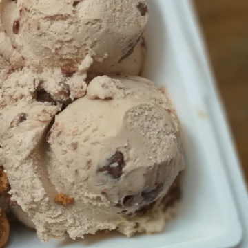 ChocolateChipCookieDoughIceCream