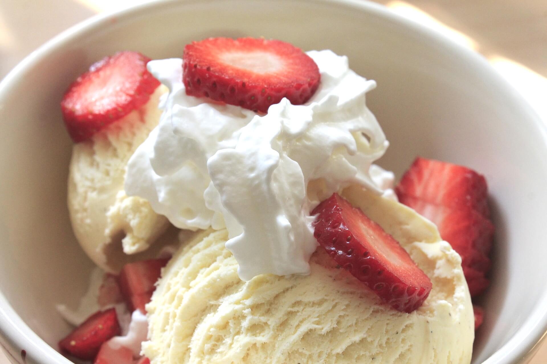 Cheesecake Ice Cream Recipe - Serving Ice Cream