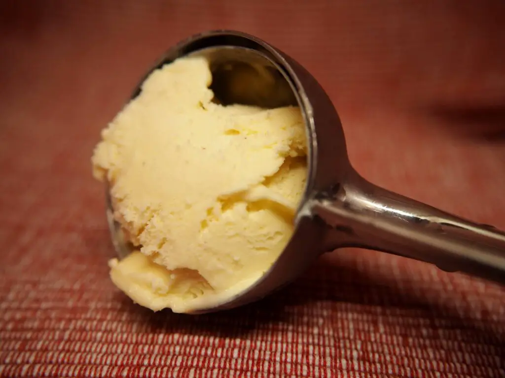 Easy Lemon Ice Cream