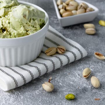 PistachioIceCreamRecipe 1